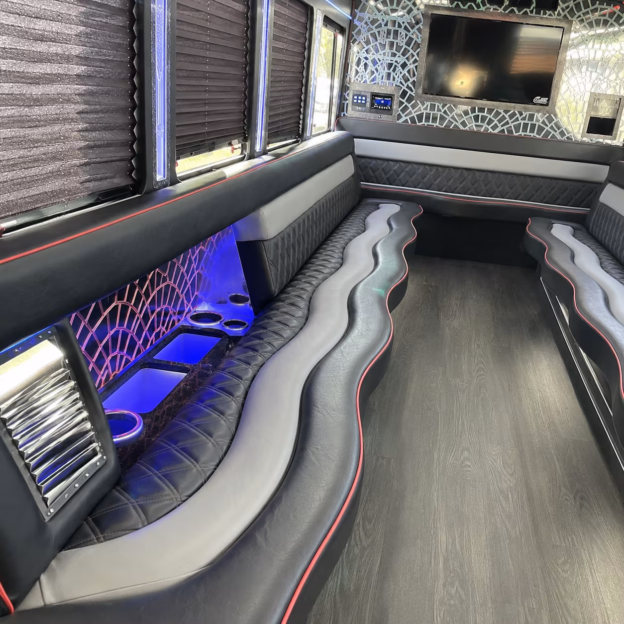 party buses to house of blues dallas and deep ellum shows