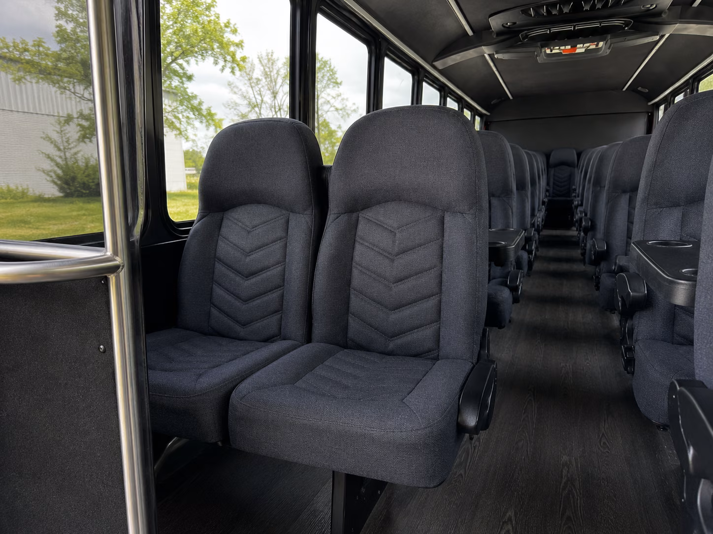 richardson 18 passenger minibus interior