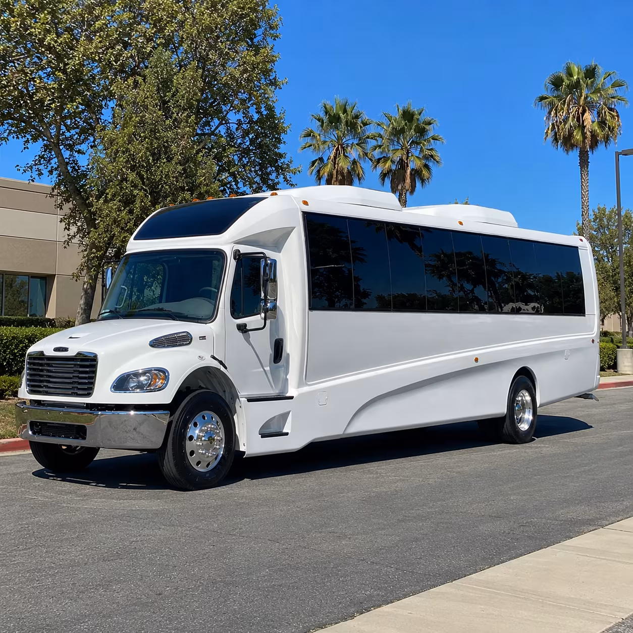 richardson 18 passenger minibus