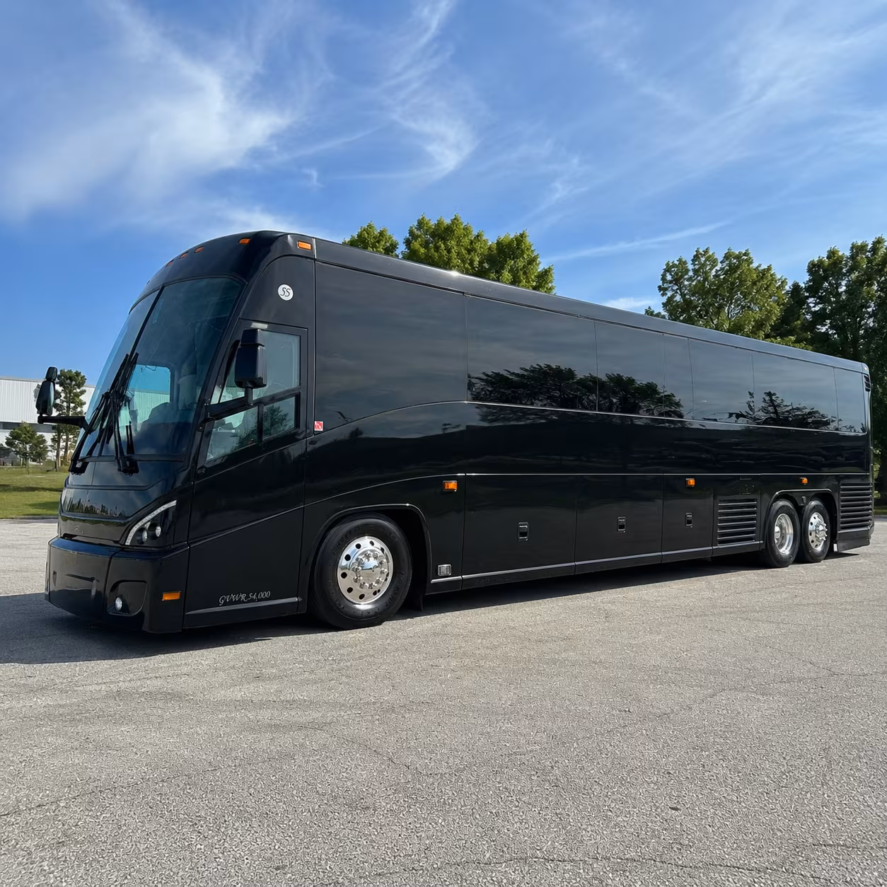 richardson 47 passenger charter bus