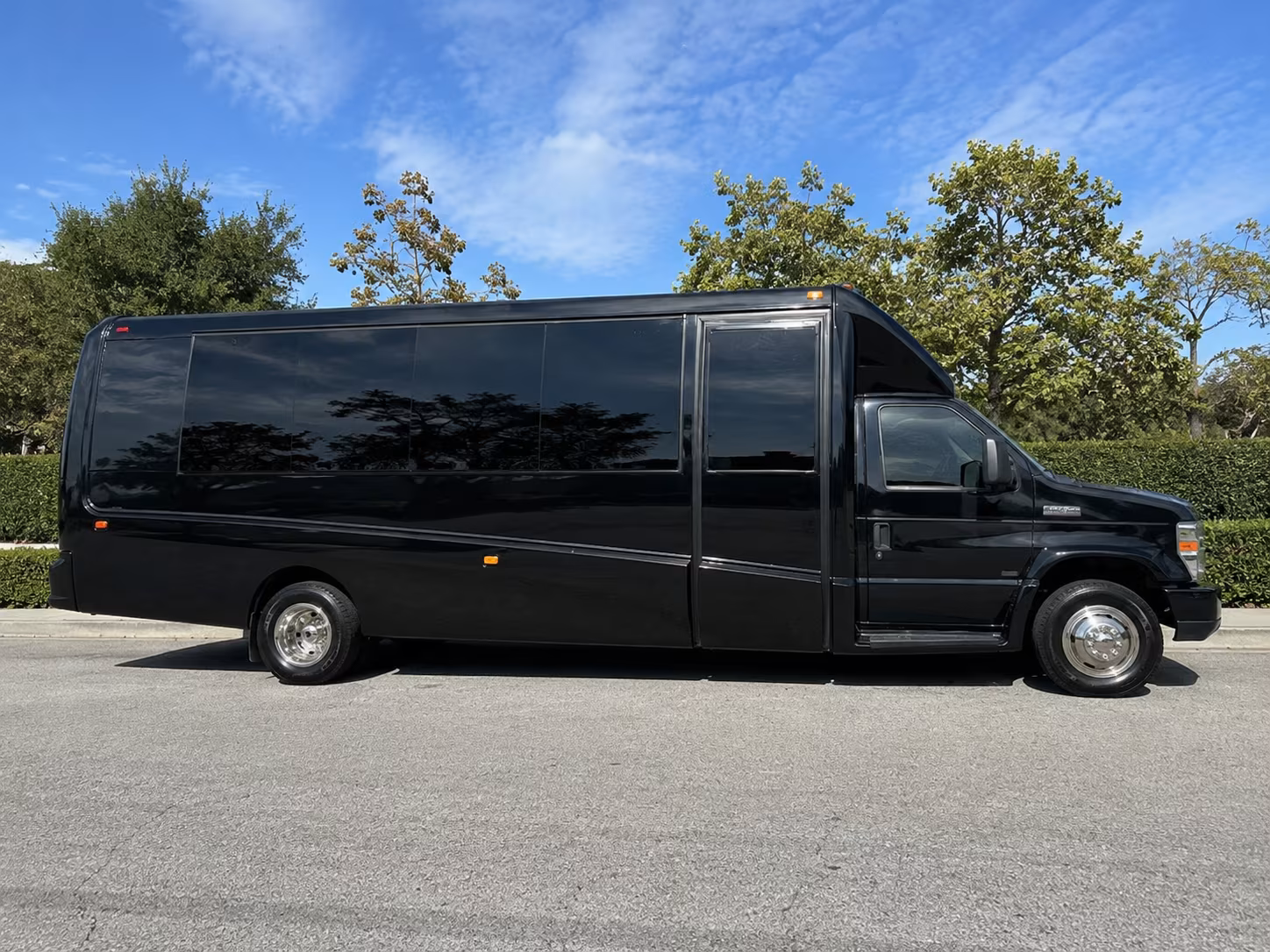 why rent using richardsonminibuscompany com